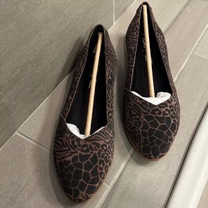 TOMS Julie Printed Suede Flat